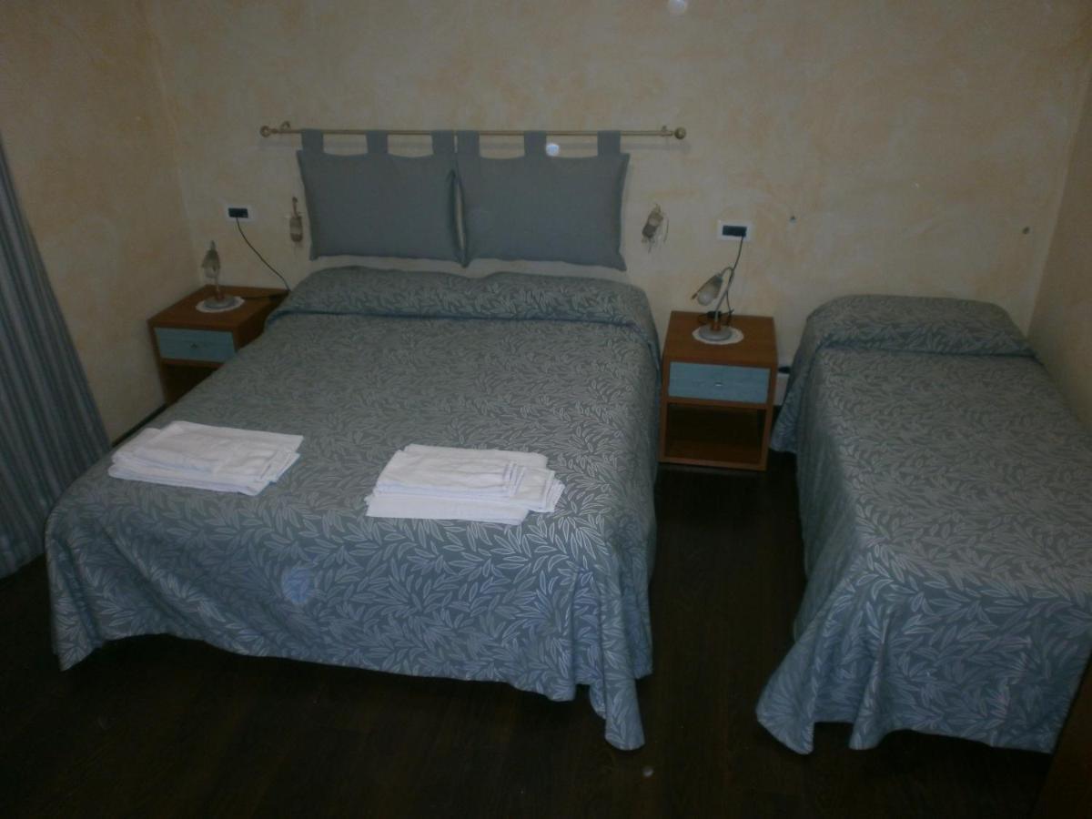 Albergo Vecchio Pavone บาร์กาโร โตริเนเซ ภายนอก รูปภาพ