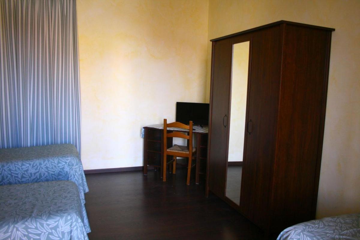 Albergo Vecchio Pavone บาร์กาโร โตริเนเซ ภายนอก รูปภาพ