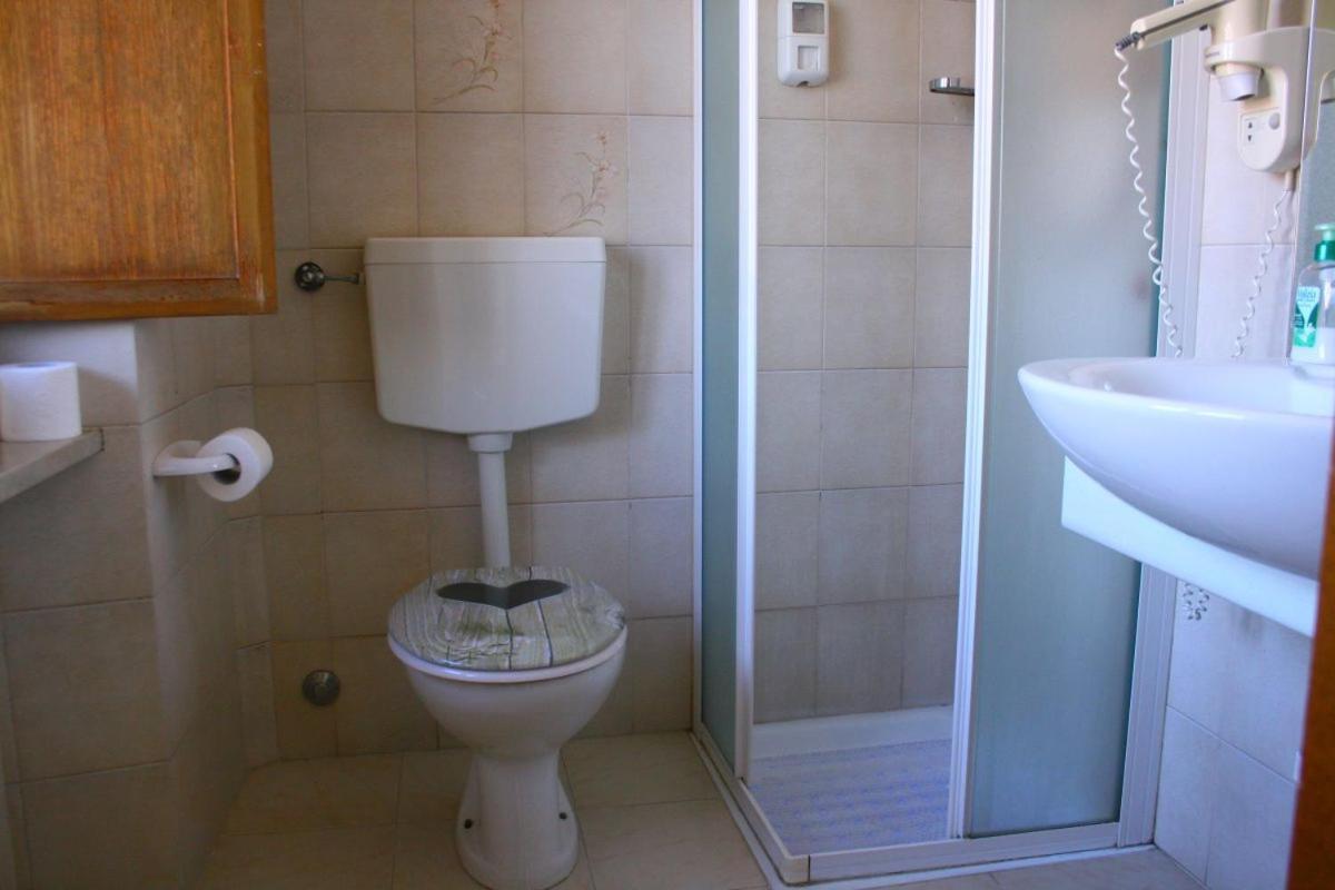 Albergo Vecchio Pavone บาร์กาโร โตริเนเซ ภายนอก รูปภาพ